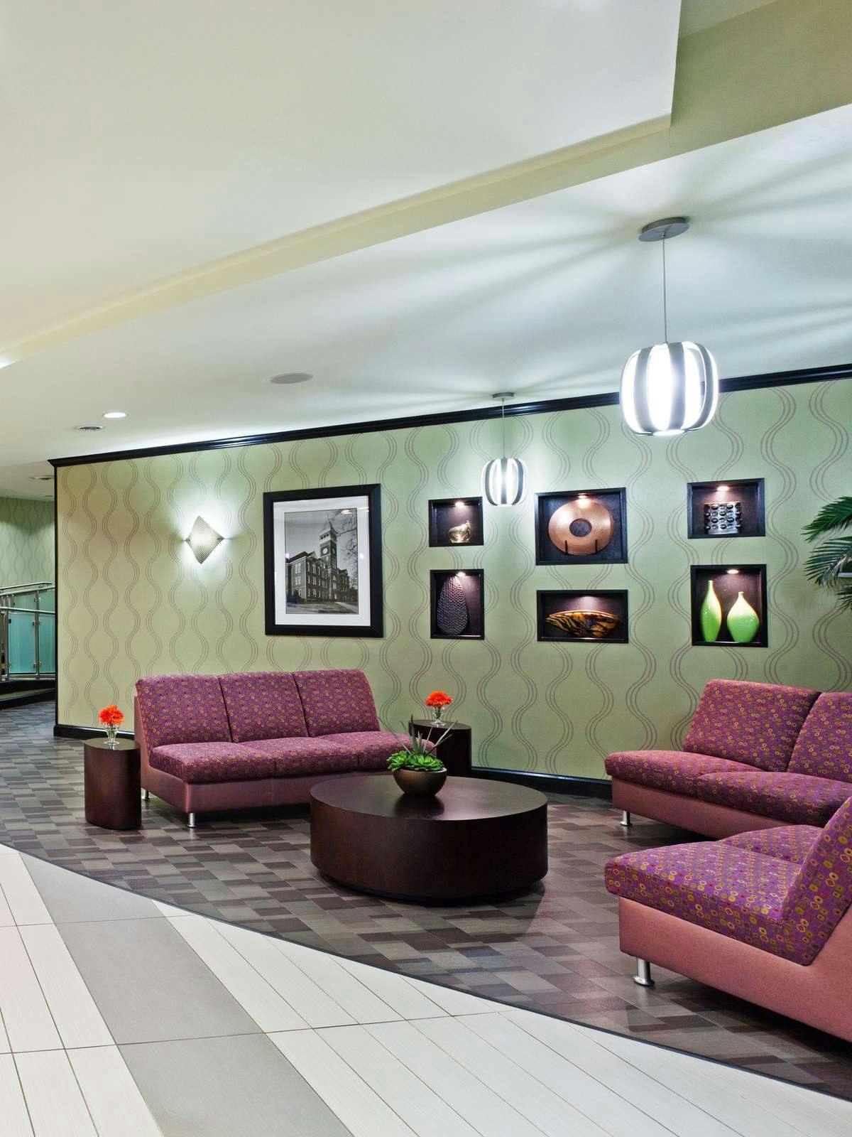 Hotel Holiday Inn Express Hotel & Suites Clemson photo 4