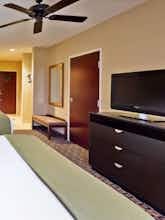 Hotel Holiday Inn Express Hotel & Suites Clinton photo 2