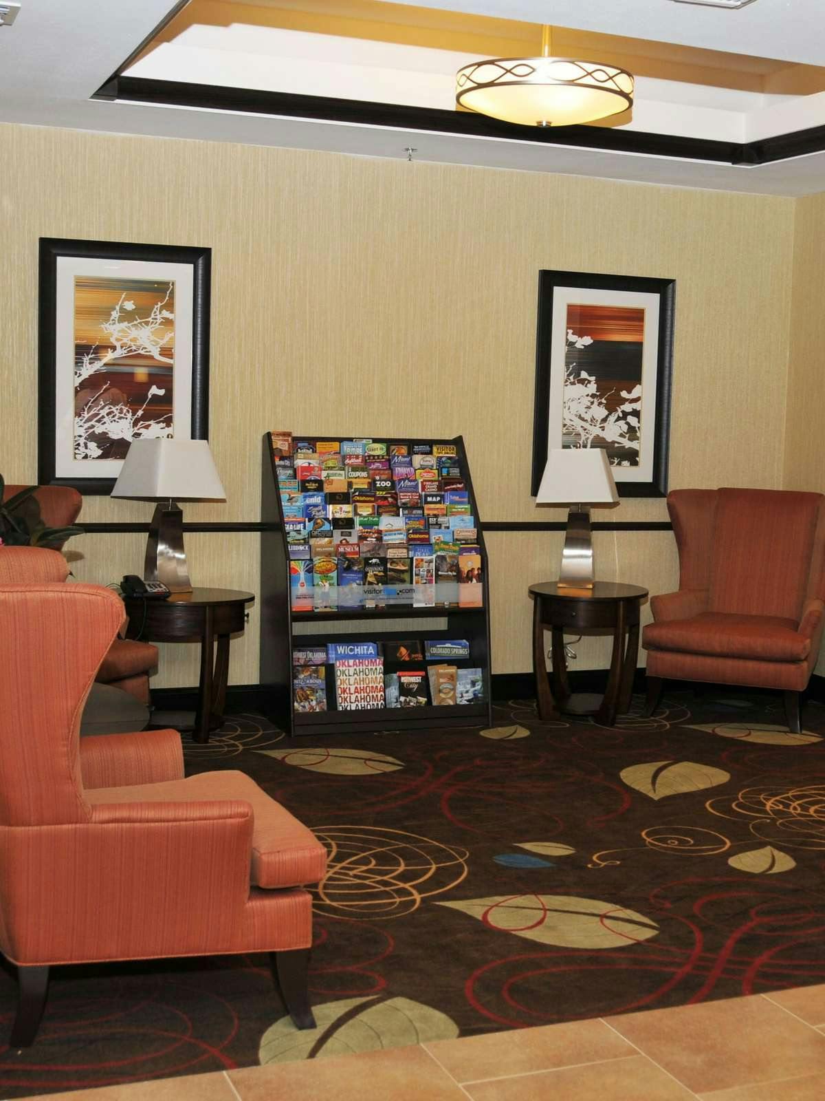 Hotel Holiday Inn Express Hotel & Suites Clinton photo 3