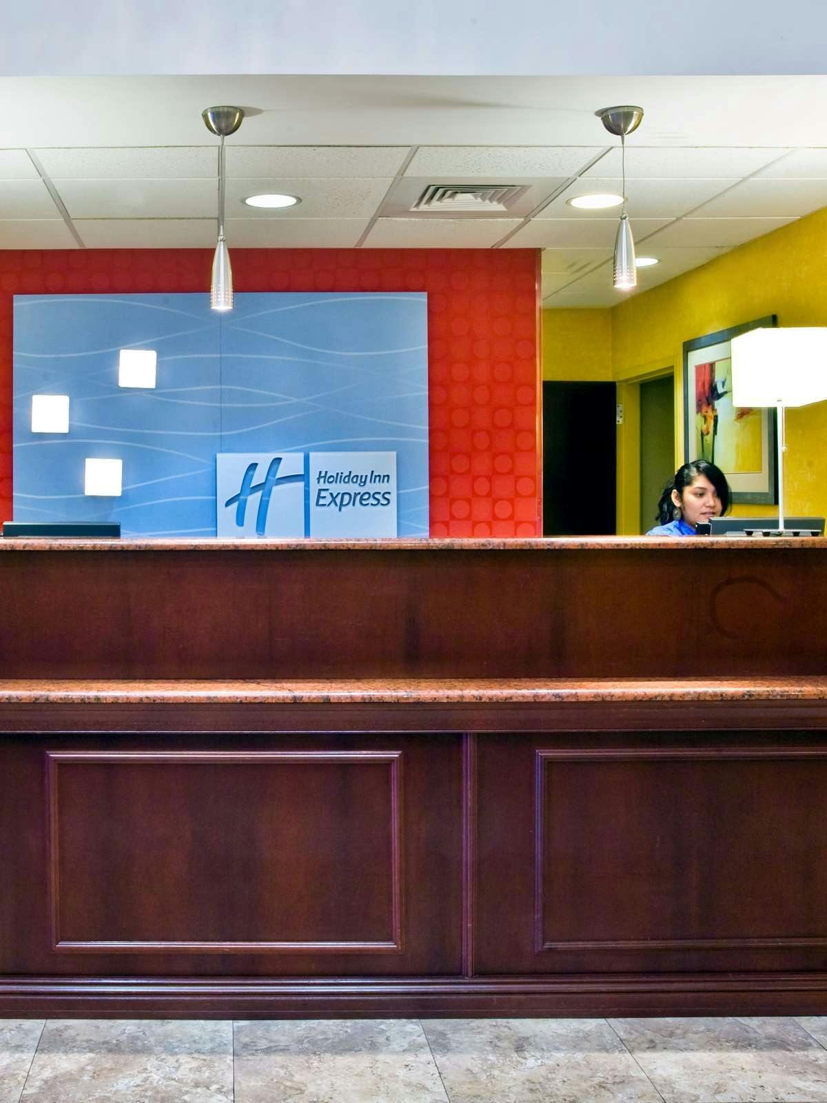 Hotel Holiday Inn Express Hotel & Suites Clewiston photo 3