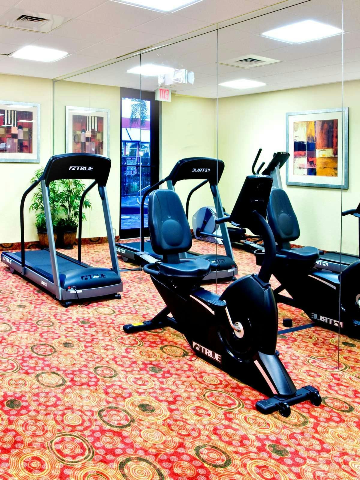 Hotel Holiday Inn Express Hotel & Suites Clewiston photo 5