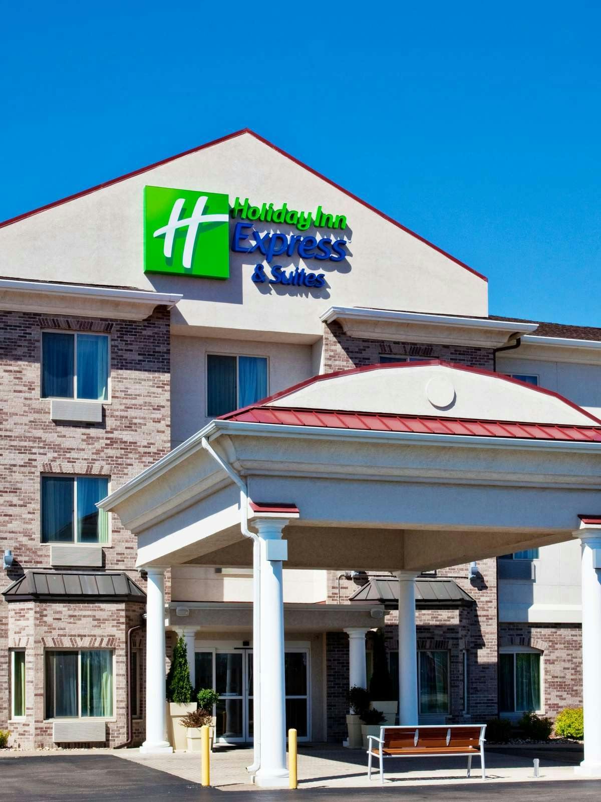 Holiday Inn Express Hotel & Suites Clinton