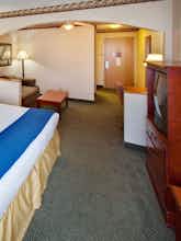 Hotel Holiday Inn Express Hotel & Suites Clinton photo 2