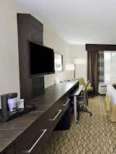 Hotel Holiday Inn Express Hotel & Suites Colorado Springs First & Main photo 2