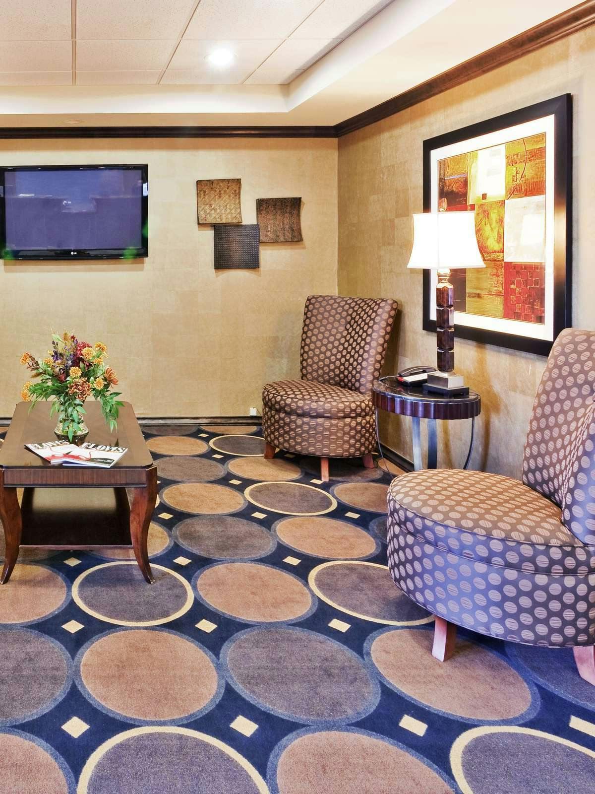 Hotel Holiday Inn Express Hotel & Suites Clovis photo 3