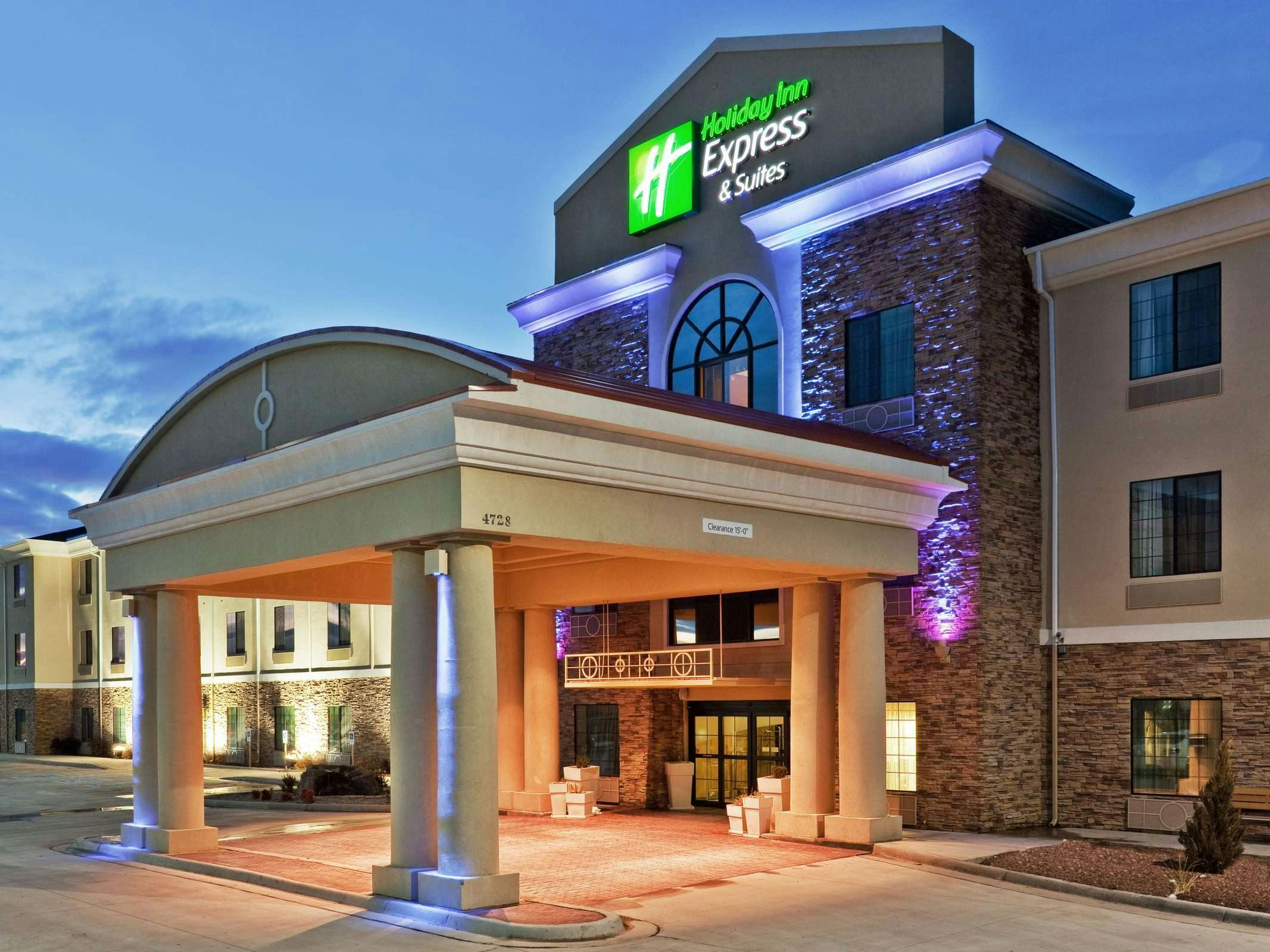 Holiday Inn Express Hotel & Suites Clovis
