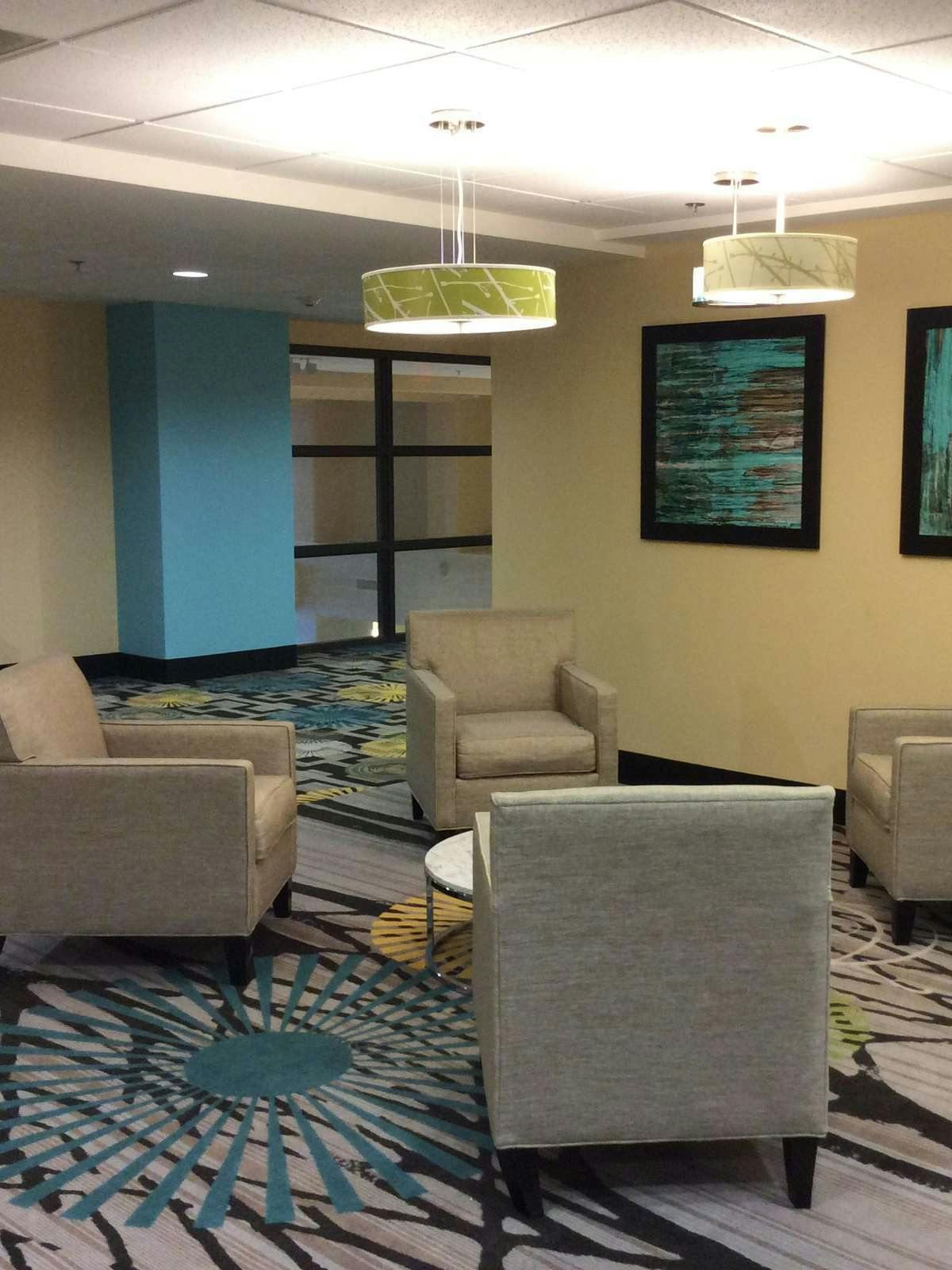 Hotel Holiday Inn Express Hotel & Suites Colorado Springs Downtown photo 3