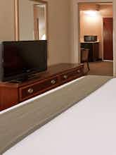 Hotel Holiday Inn Express Hotel & Suites Columbus Airport photo 2