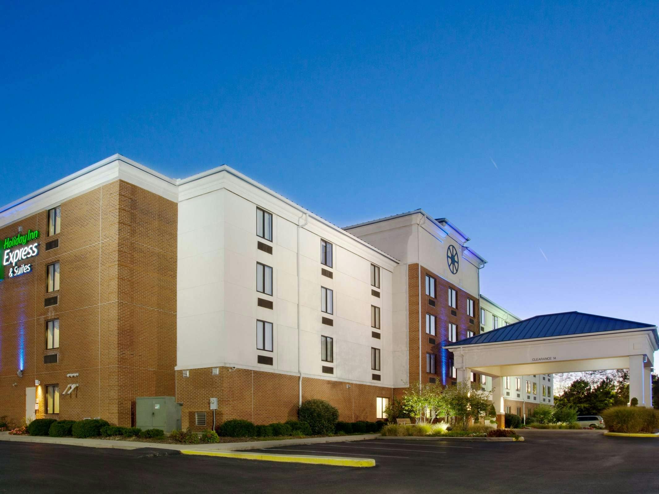 Holiday Inn Express Hotel & Suites Columbus Airport