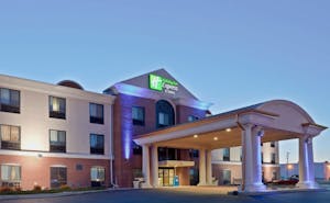 Holiday Inn Express Hotel & Suites Concordia