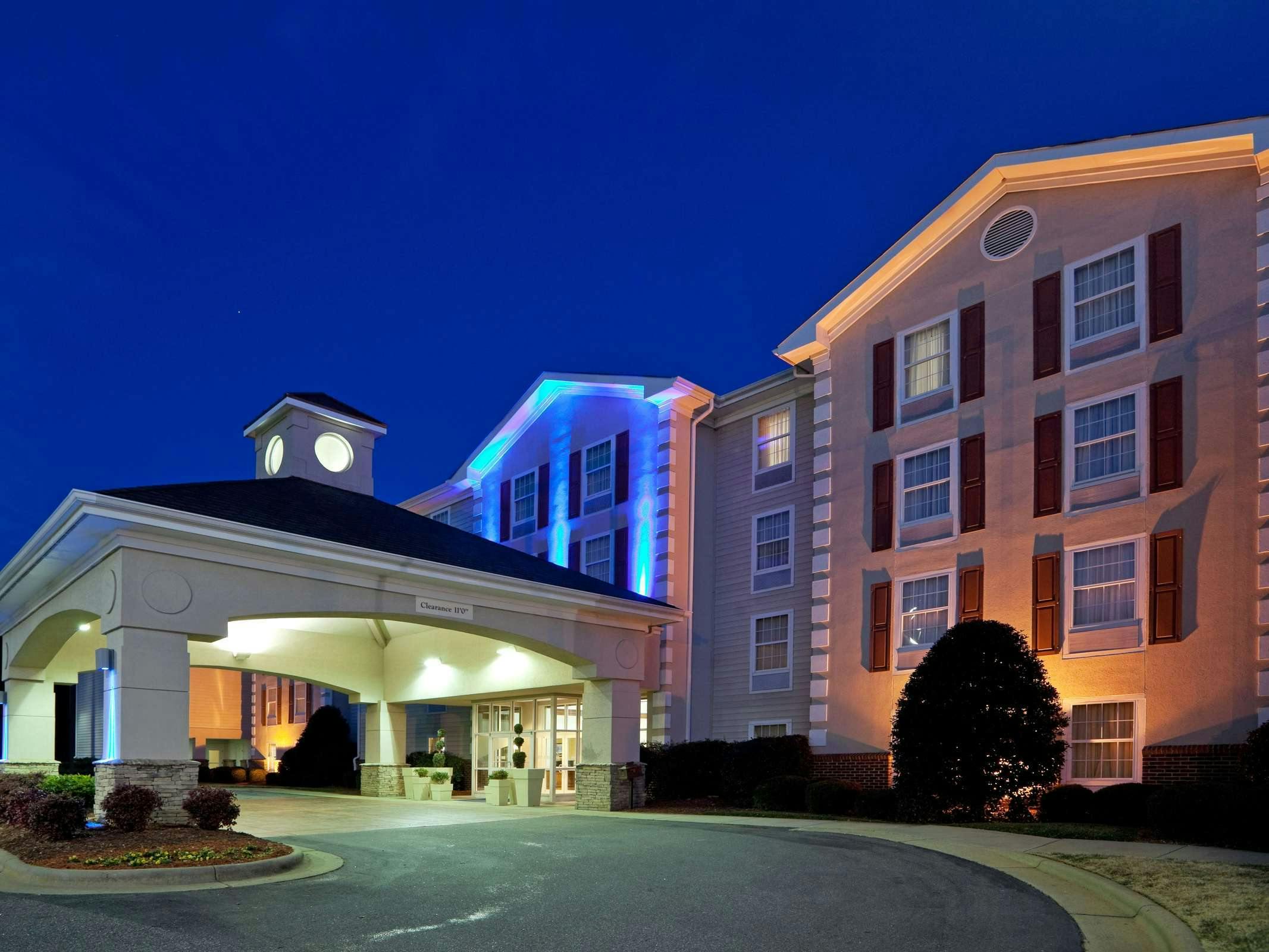 Holiday Inn Express Hotel & Suites Conover