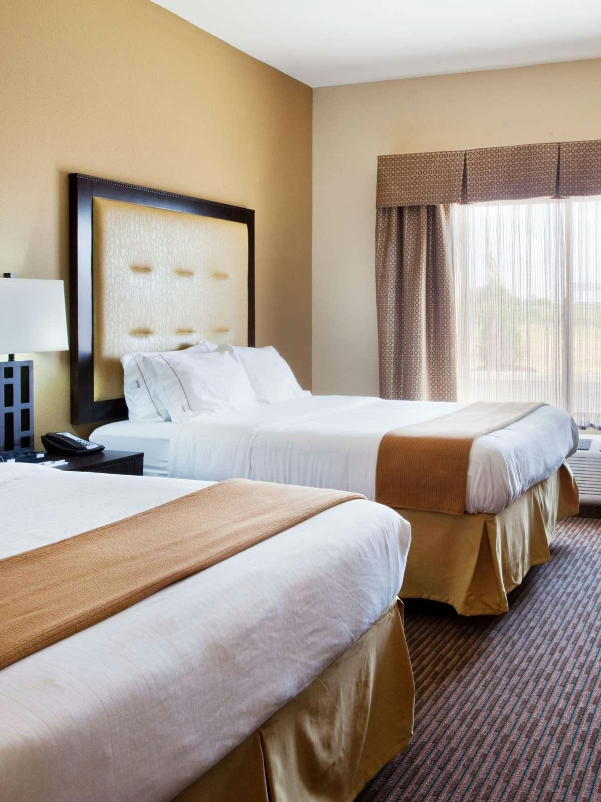 Hotel Holiday Inn Express Hotel & Suites Cordele North photo 1