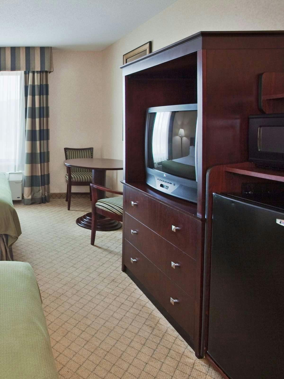 Hotel Holiday Inn Express Hotel & Suites Cooperstown photo 2