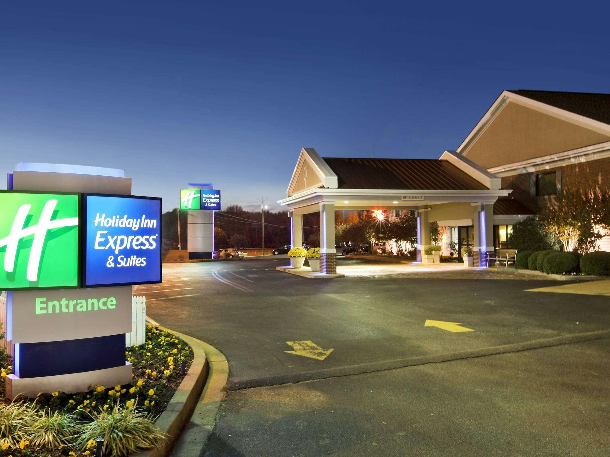 Holiday Inn Express Hotel & Suites Corinth