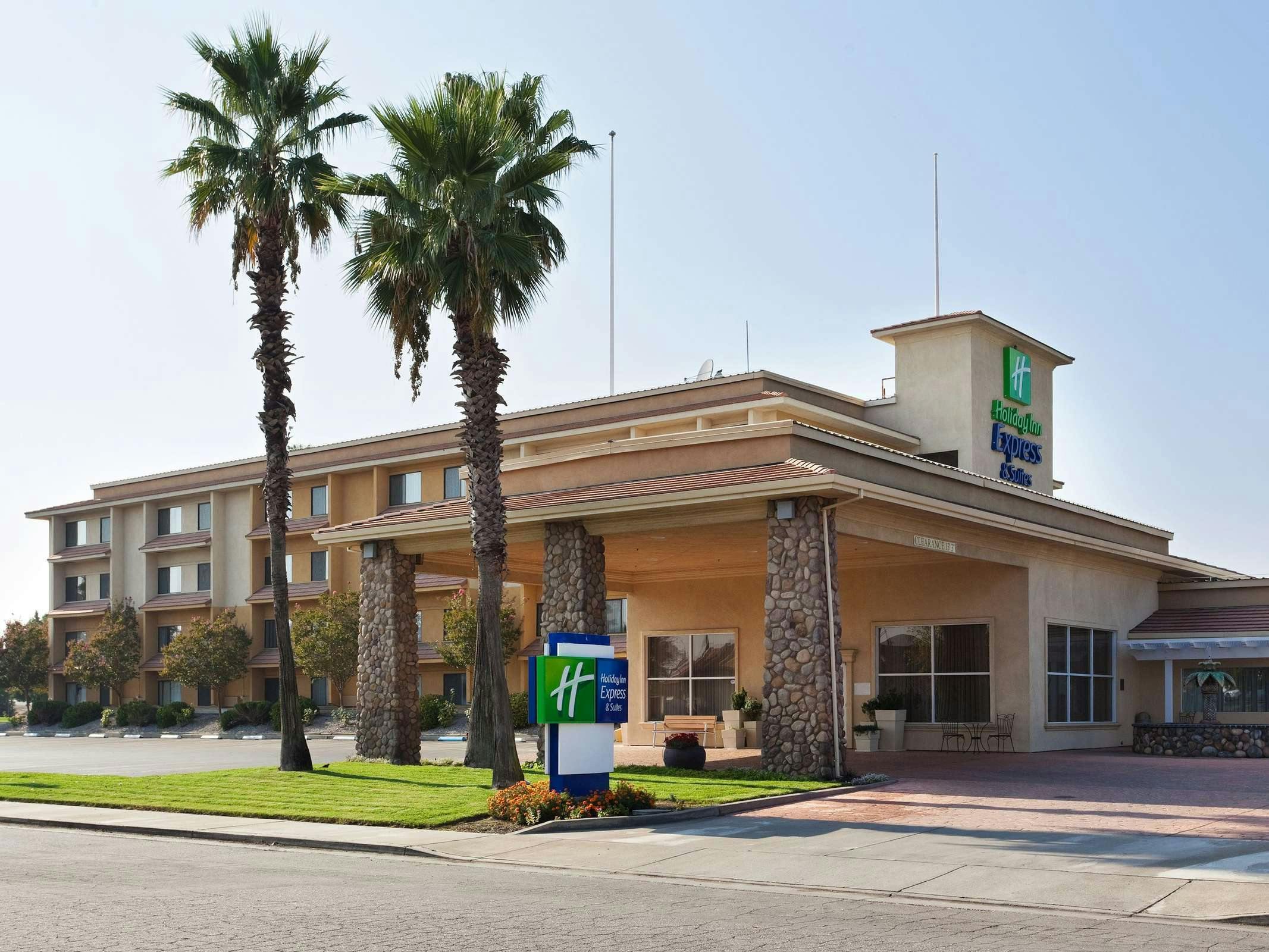Holiday Inn Express Hotel & Suites Corning
