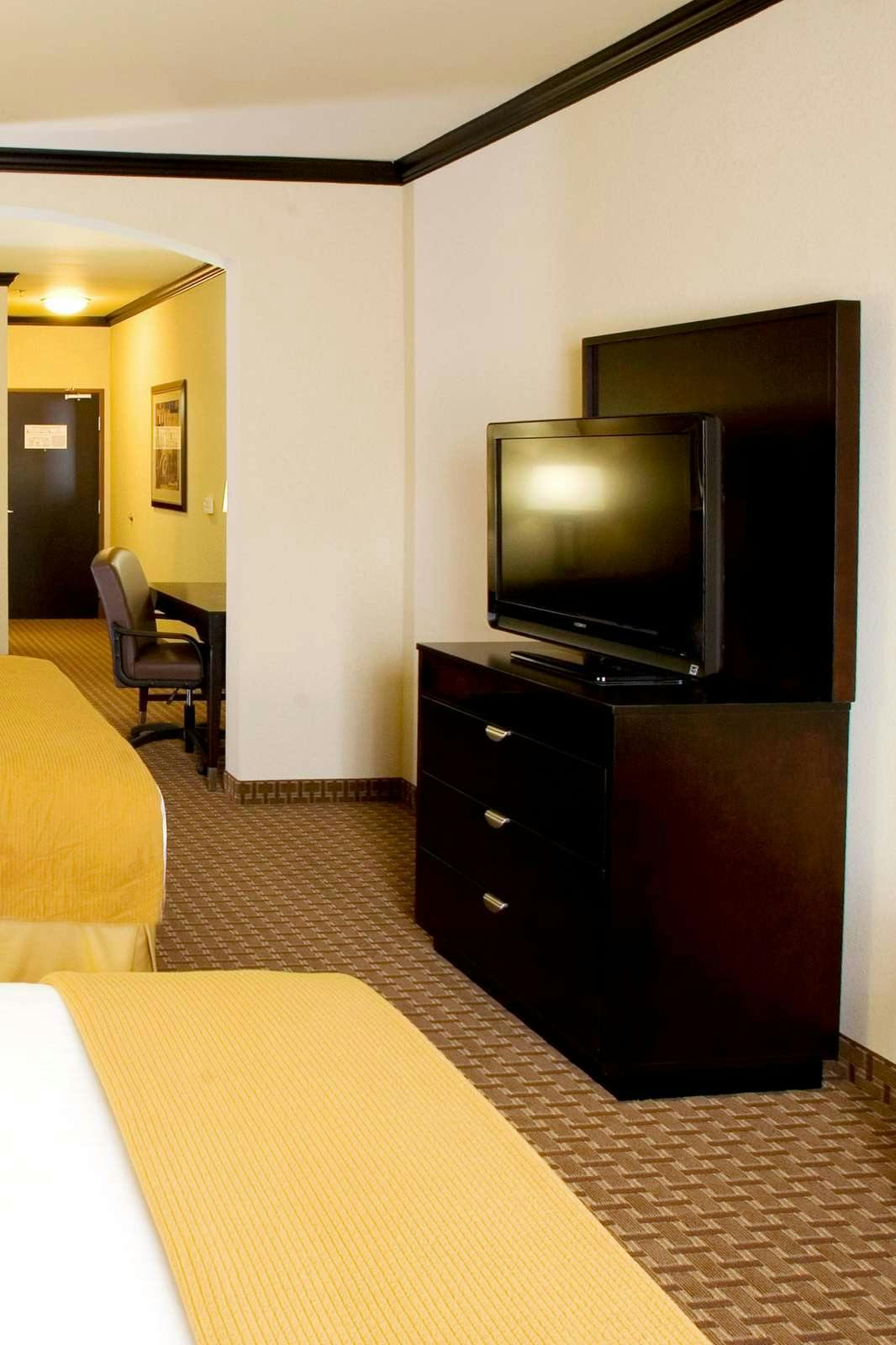 Hotel Holiday Inn Express Hotel & Suites Corpus Christi photo 2