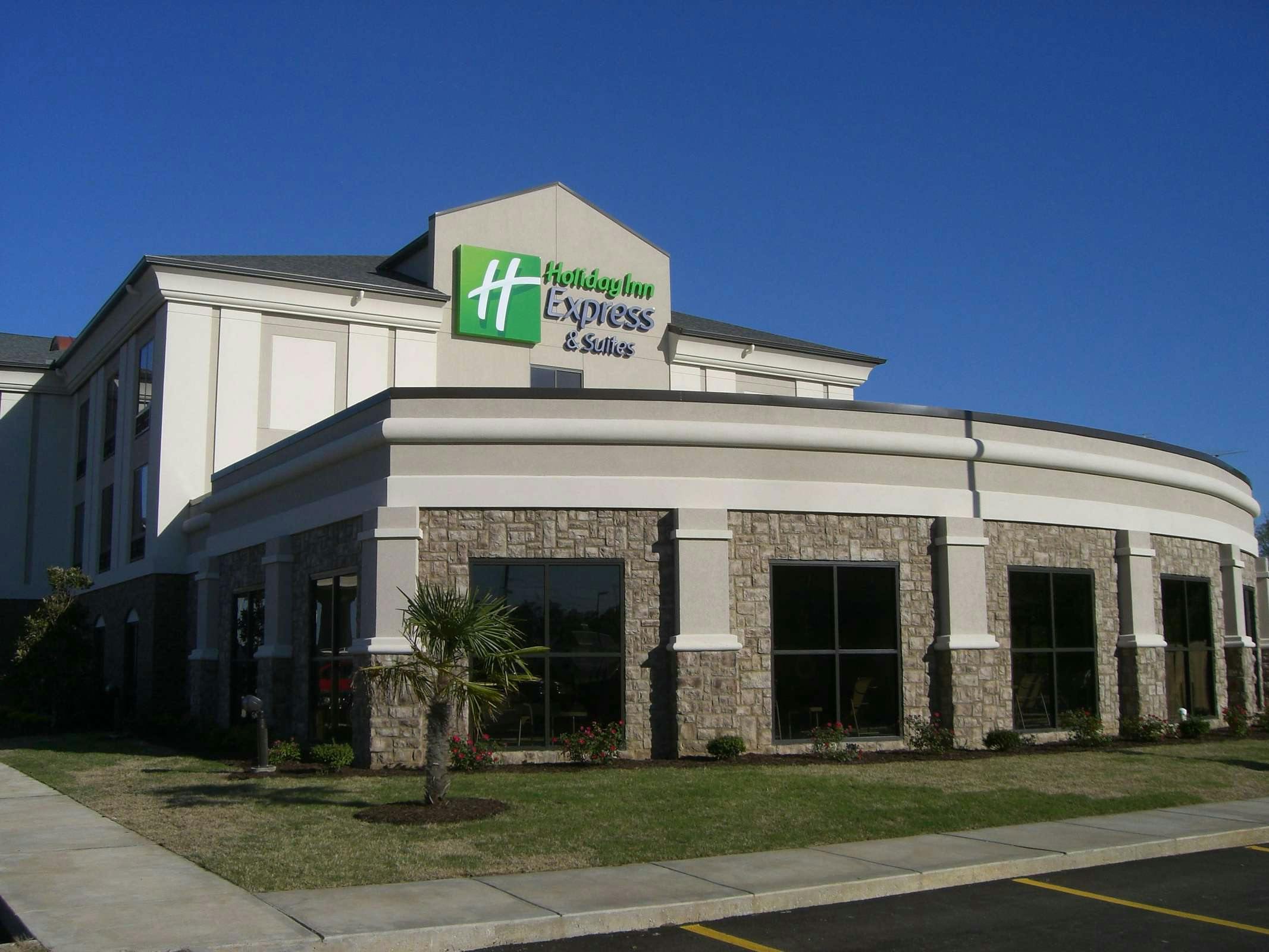 Holiday Inn Express Hotel & Suites Covington