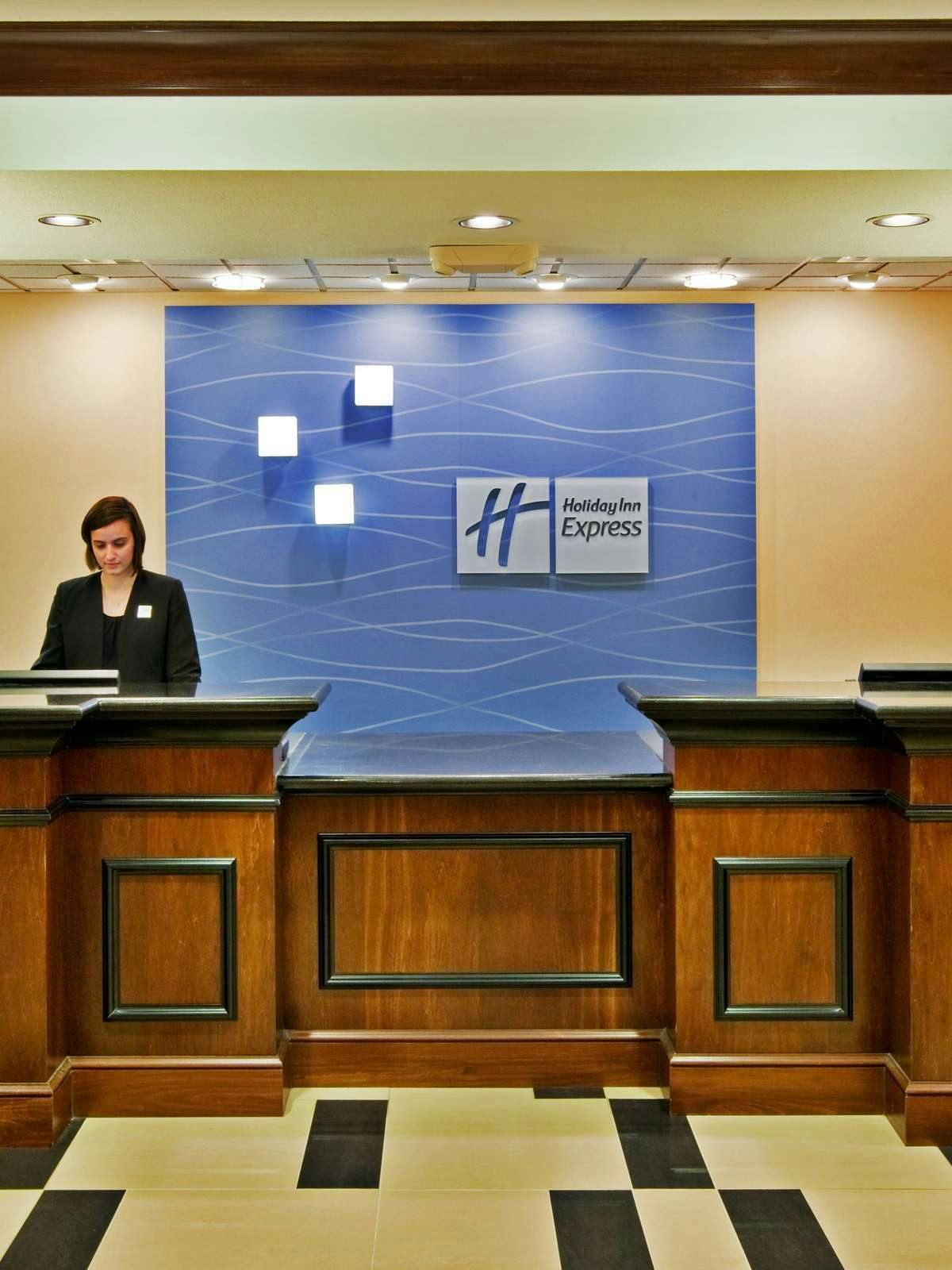 Hotel Holiday Inn Express Hotel & Suites Crawfordsville photo 4