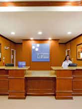 Hotel Holiday Inn Express Hotel & Suites Culpeper photo 4