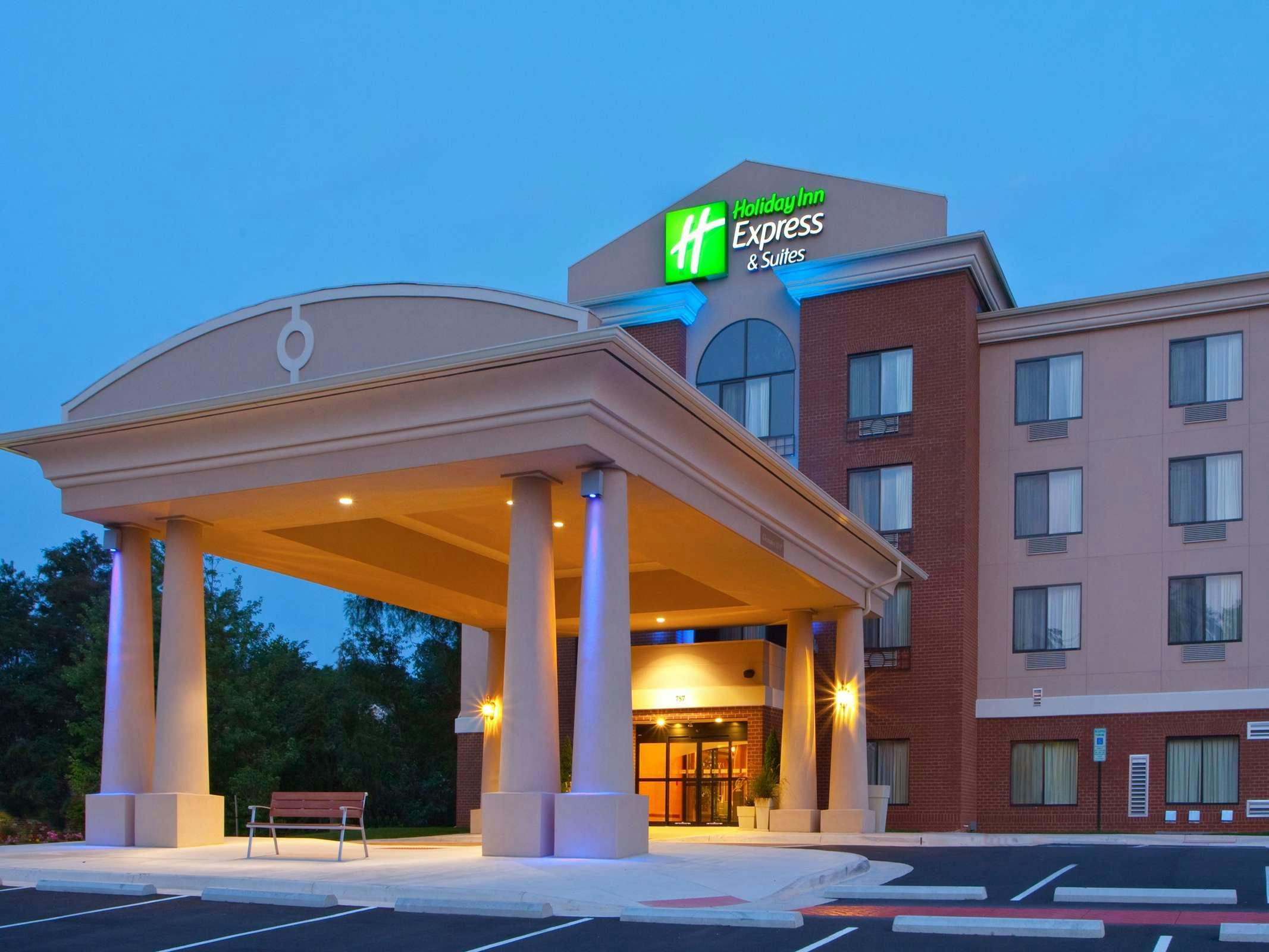 Holiday Inn Express Hotel & Suites Culpeper