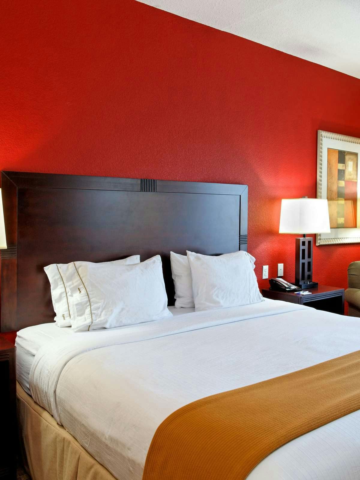 Hotel Holiday Inn Express Hotel & Suites Crestview South I 10 photo 1