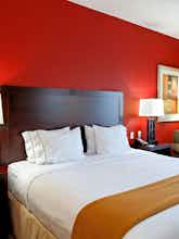 Hotel Holiday Inn Express Hotel & Suites Crestview South I 10 photo 1
