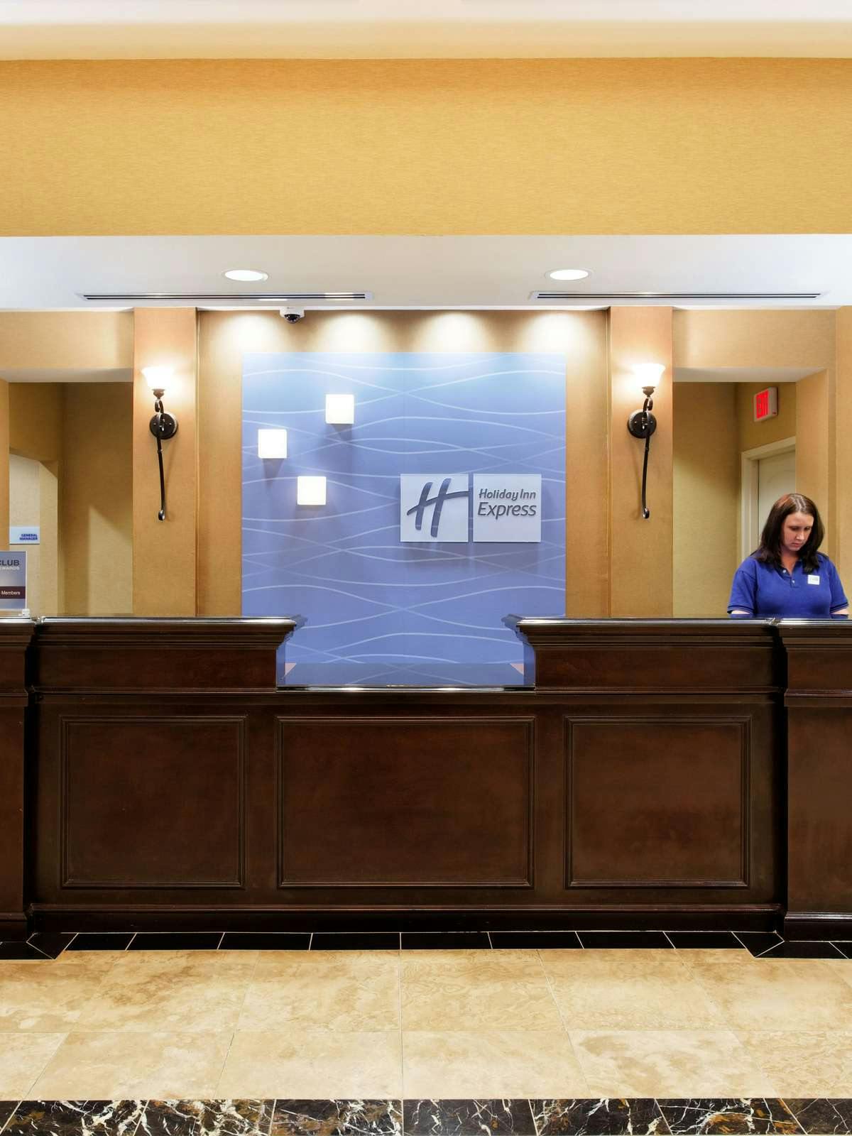 Hotel Holiday Inn Express Hotel & Suites Crestview South I 10 photo 4