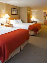 Hotel Holiday Inn Express Hotel & Suites Custer photo 1
