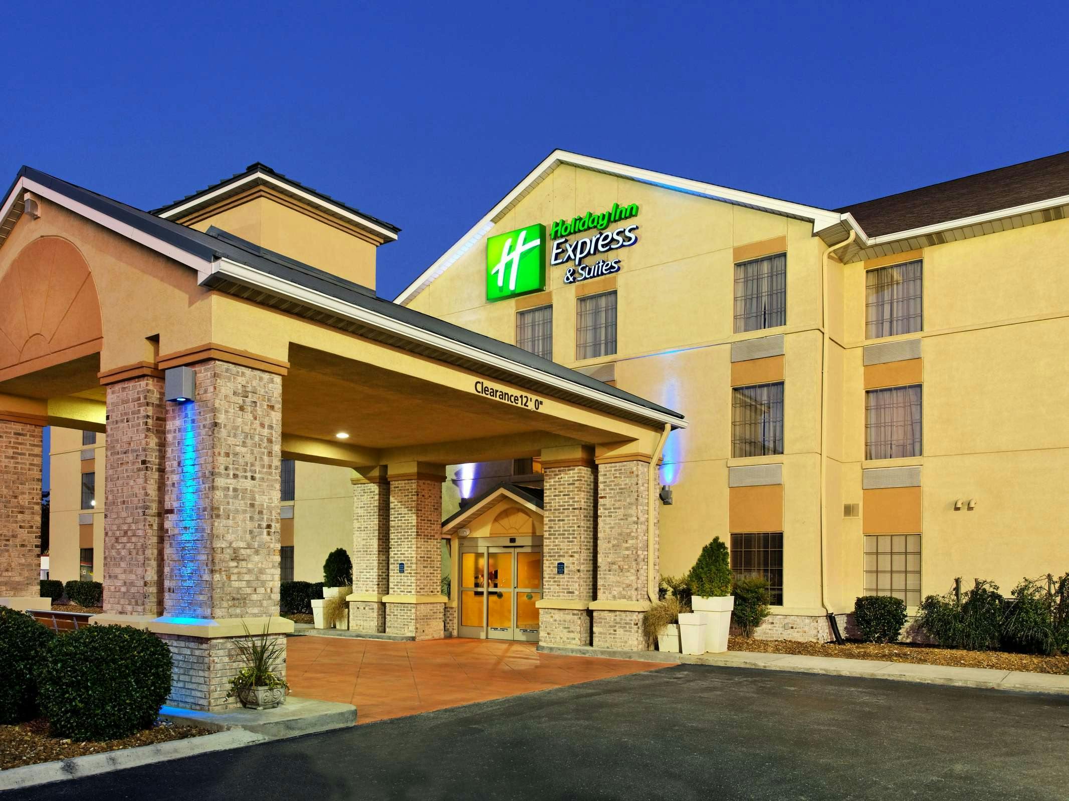 Holiday Inn Express Hotel & Suites Crossville