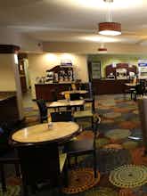 Hotel Holiday Inn Express Hotel & Suites Danbury photo 5