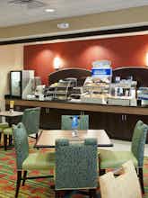 Hotel Holiday Inn Express Hotel & Suites Dayton South photo 5