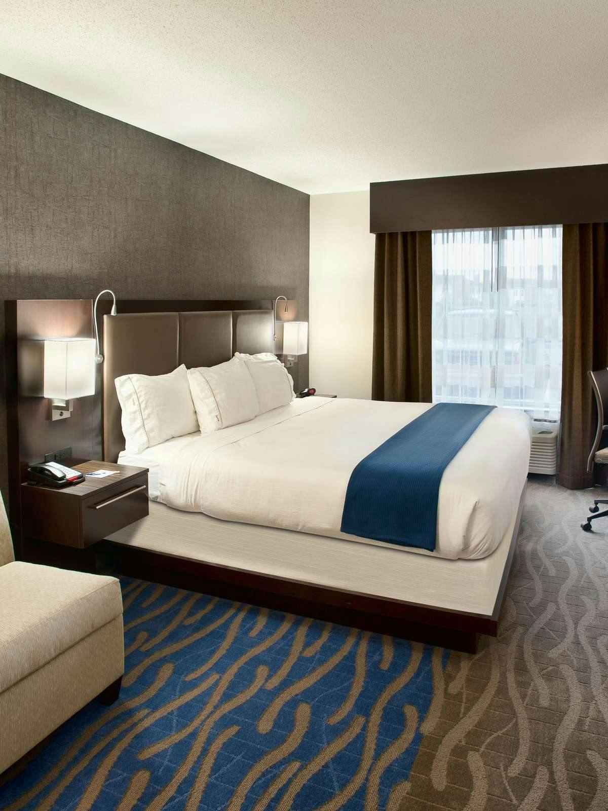 Hotel Holiday Inn Express Hotel & Suites Dayton South photo 1