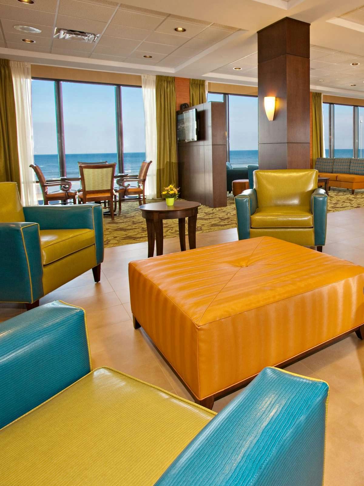 Hotel Holiday Inn Express Hotel & Suites Daytona Beach Shores photo 1