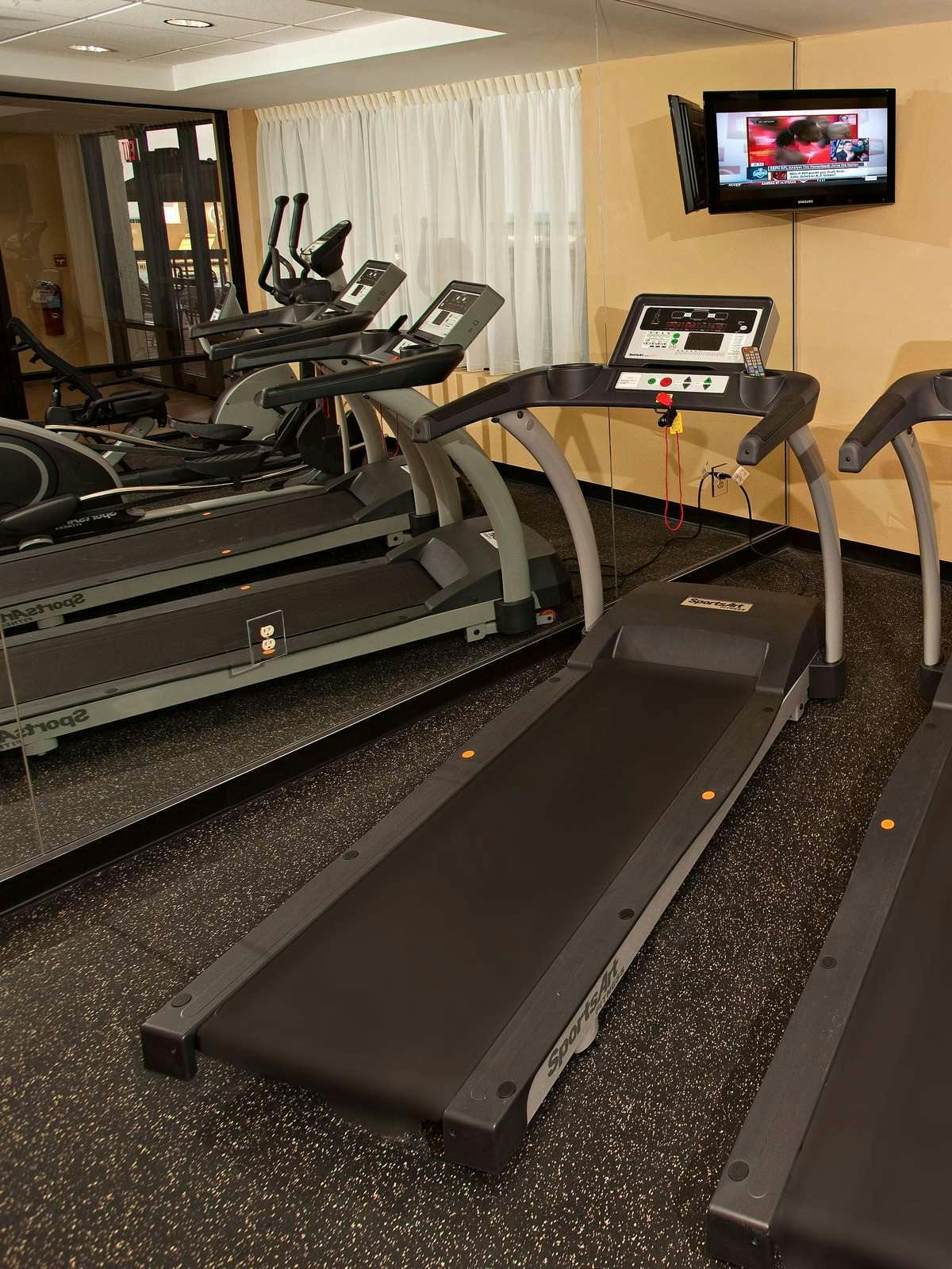 Hotel Holiday Inn Express Hotel & Suites Daytona Beach Shores photo 3