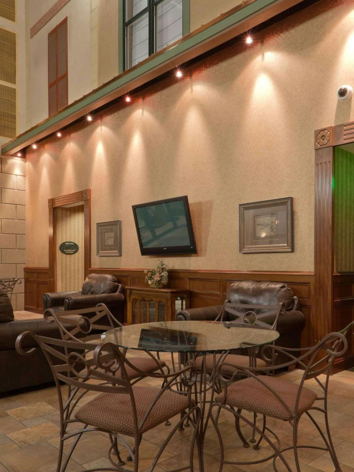 Hotel Holiday Inn Express Hotel & Suites Deadwood Gold Dust Casino photo 3