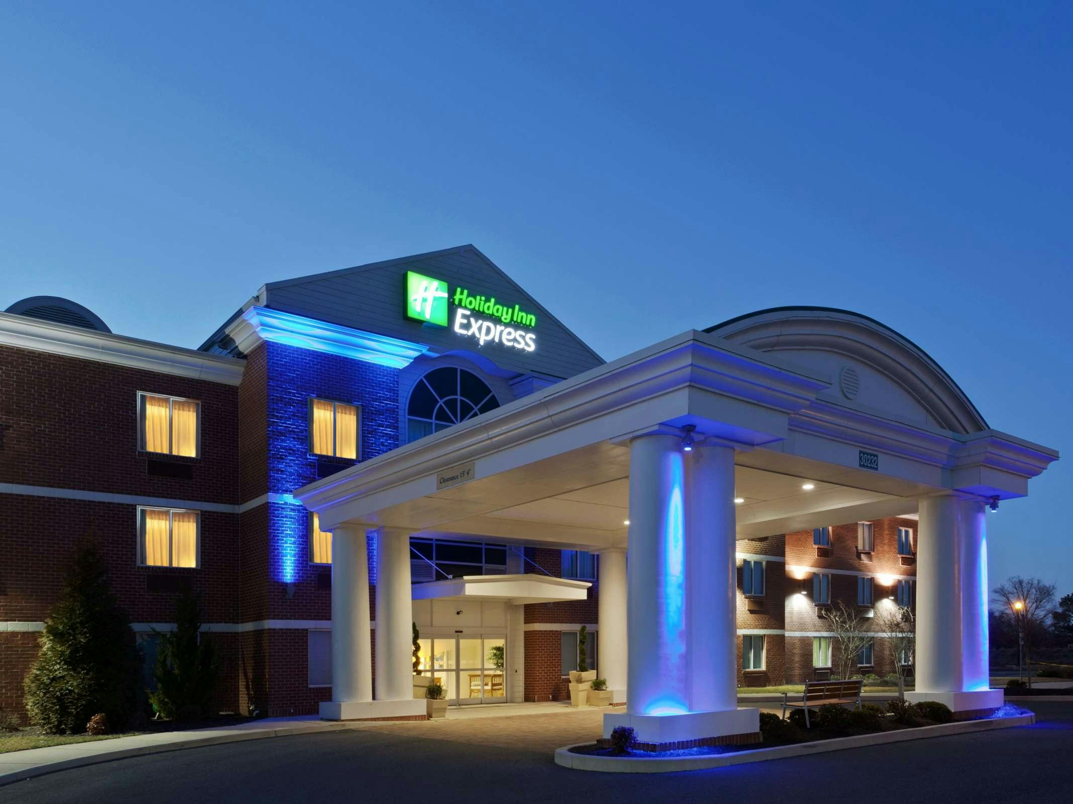 Holiday Inn Express Hotel & Suites Delmar