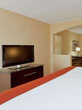 Hotel Holiday Inn Express Hotel & Suites Dover photo 2