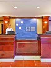 Hotel Holiday Inn Express Hotel & Suites Dickson photo 4