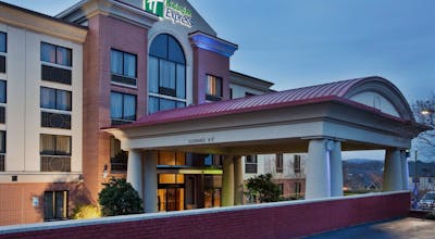Holiday Inn Express Hotel & Suites Downtown