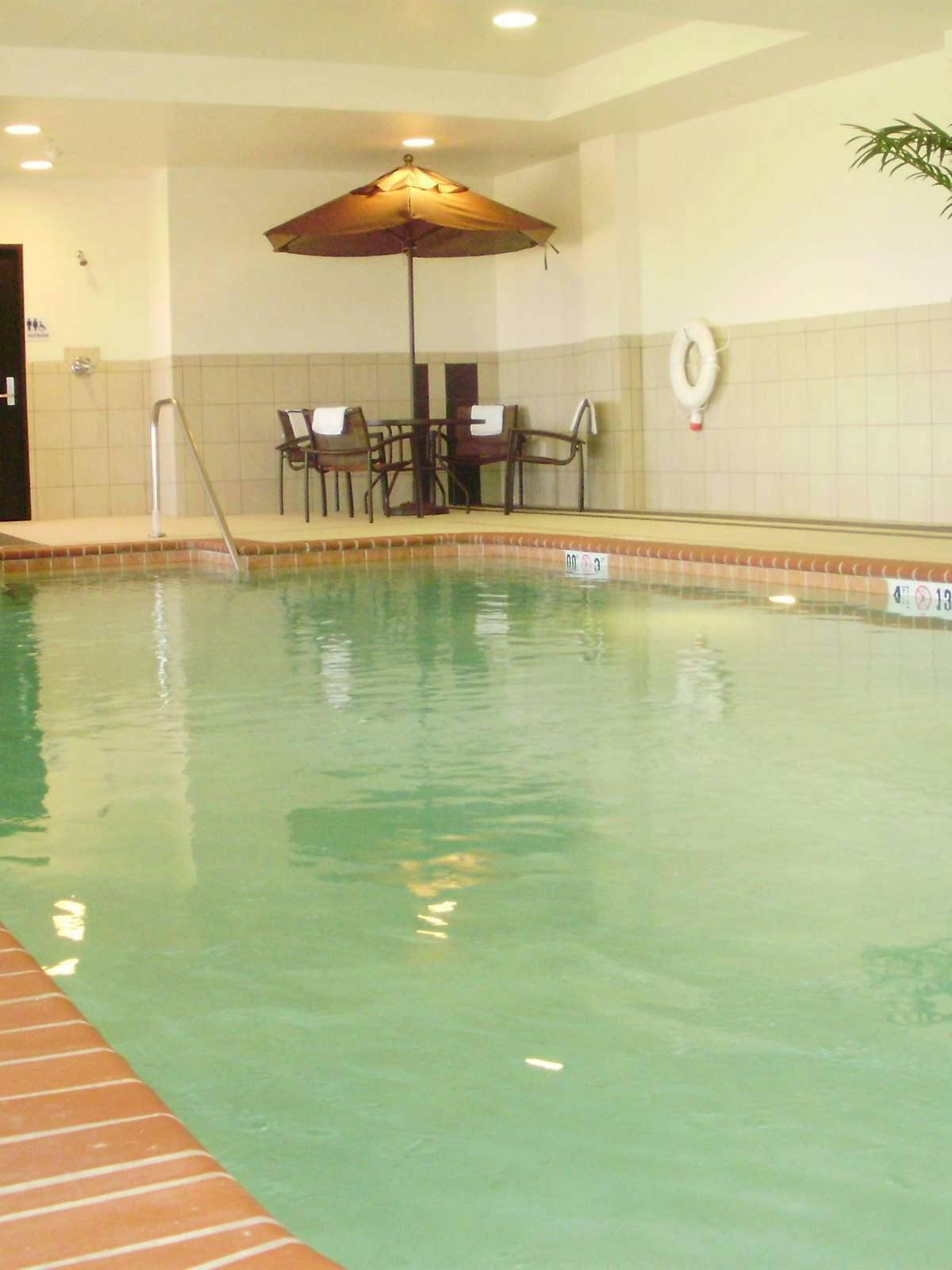 Hotel Holiday Inn Express Hotel & Suites Edinburgh photo 4