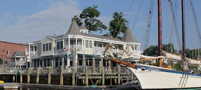 Grand Harbor Inn