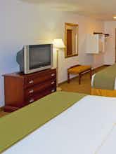 Hotel Holiday Inn Express Hotel & Suites Elkins photo 2