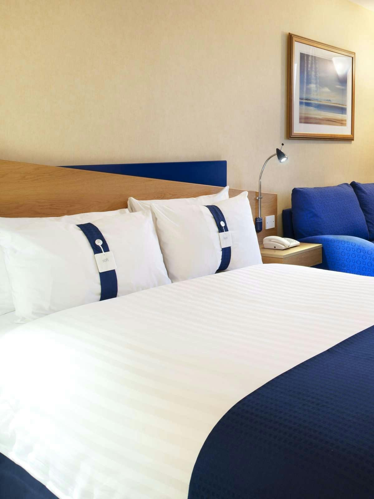 Hotel Holiday Inn Express Aberdeen City Centre photo 1