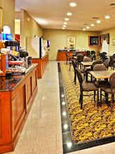 Hotel Holiday Inn Express Hotel & Suites Edmond photo 4