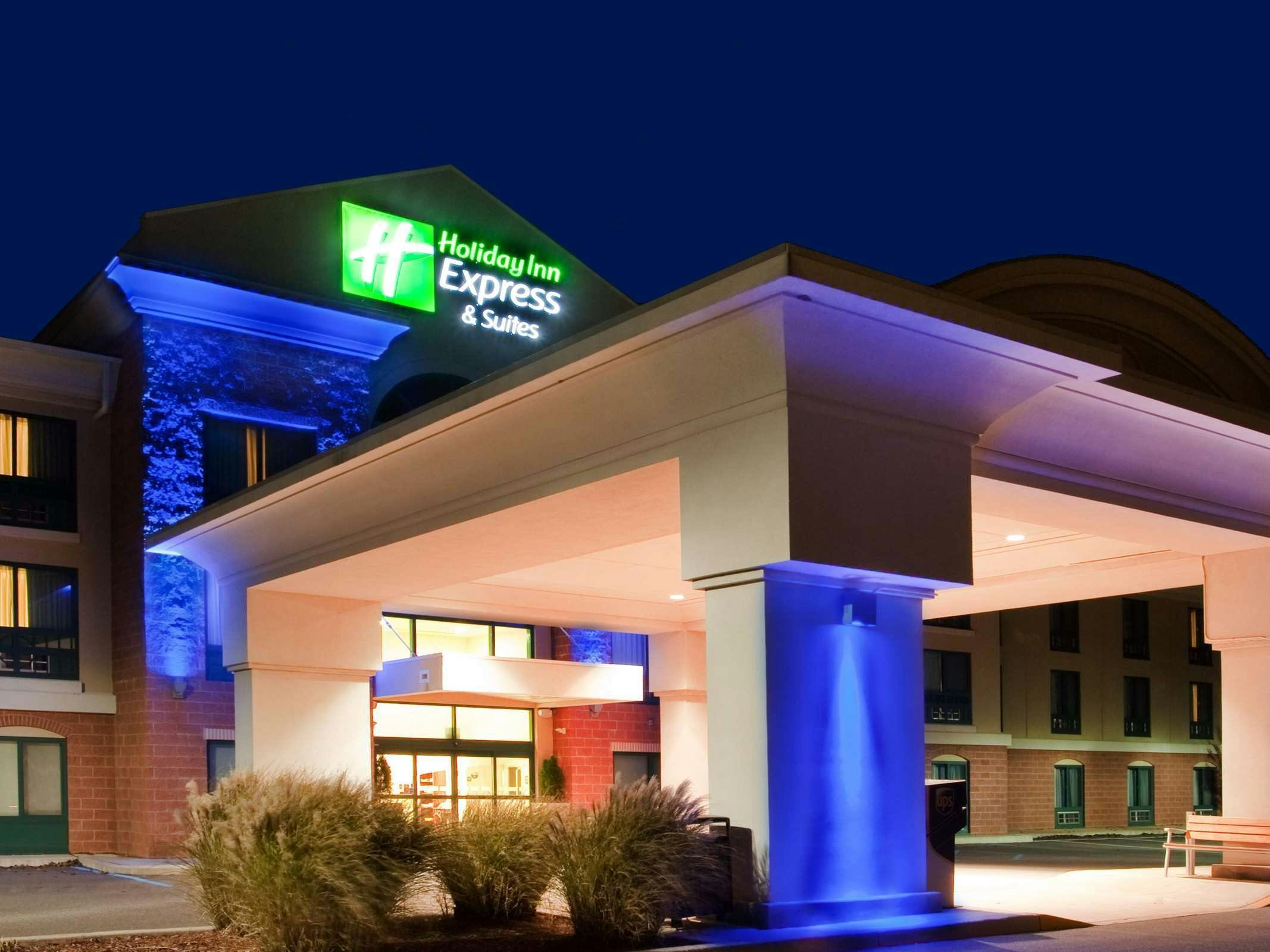 Holiday Inn Express Hotel & Suites Drums