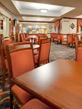 Hotel Holiday Inn Express Hotel & Suites Easton photo 5