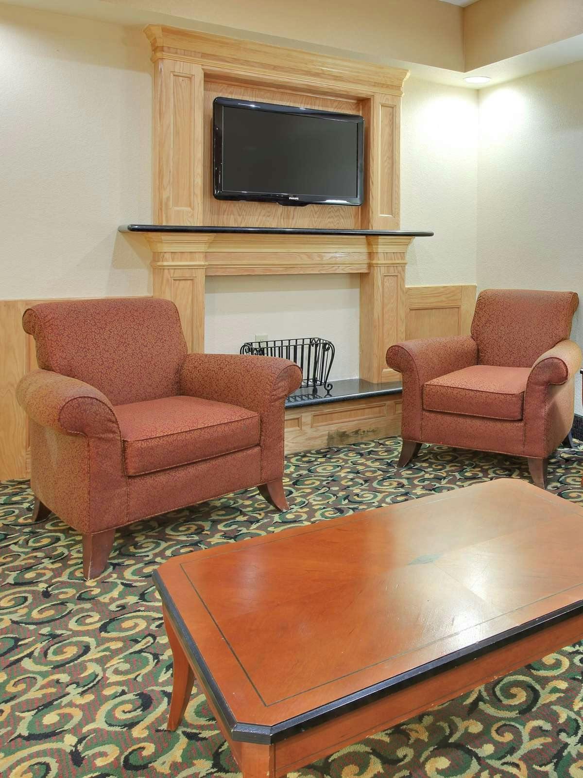 Hotel Holiday Inn Express Hotel & Suites El Dorado photo 3