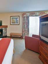Hotel Holiday Inn Express Hotel & Suites Edmonton International Airport photo 2