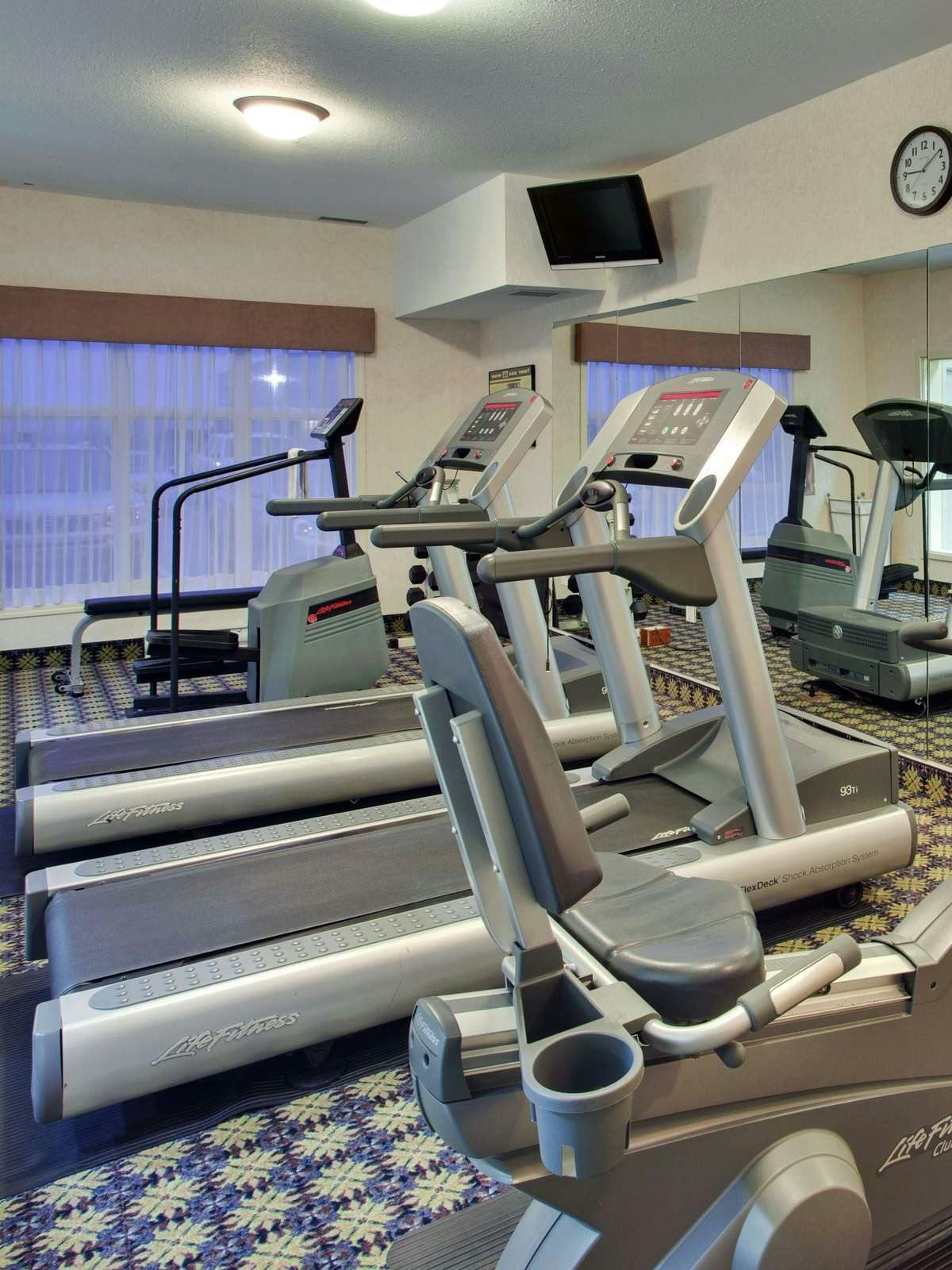 Hotel Holiday Inn Express Hotel & Suites Edmonton International Airport photo 5