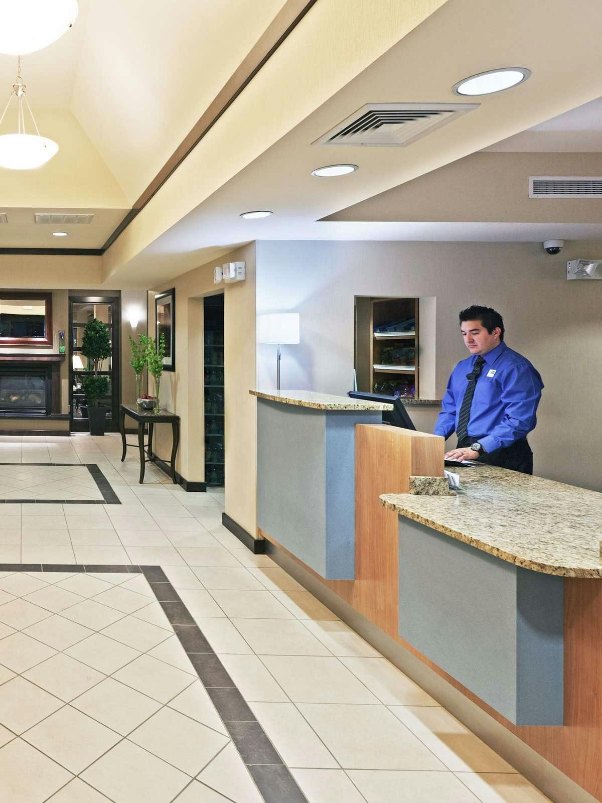 Hotel Holiday Inn Express Hotel & Suites El Paso Airport photo 4